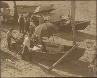 [Boten op het strand]