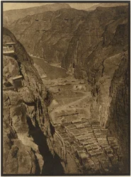 Boulder-dam