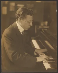 Homer Grunn aan de piano