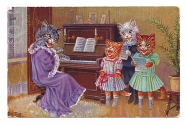 Edwardiaanse ansichtkaart van vier katten in mensenkleren rond een piano die samen zingen, ca. 1910