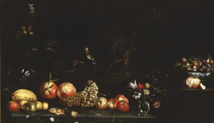 Stilleven met fruit, bloemen, een havik en een distelvink