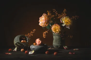 Sfeervolle rozen en fruit