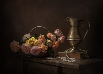 Stilleven met vintage rozen