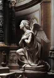 Engel in Aanbidding Marmeren beeldhouwwerk door Matteo Civitali (1436-1501)