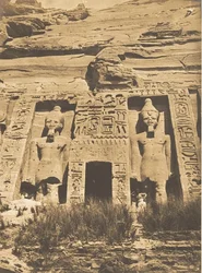 Ingang van de Spéos van Athor, in Abousembil, maart 1850