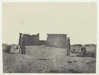 Hémi-Spéos De Séboua, Drômos; Nubie, plaat 97 uit het album "Egypte, Nubie, Palestina et Syrie" (1852)
