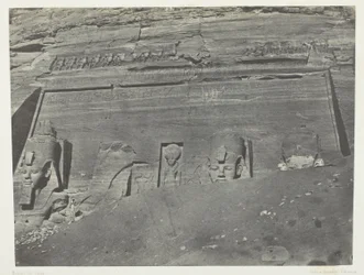 Ibsamboul, Vue Générale Du Grand Spéos De Phrè; Nubie, plaat 102 uit het album "Egypte, Nubie, Palestine et Syrie" (1852)