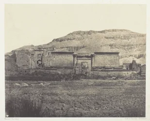 Médinet-Habou, Algemeen Uitzicht op de Ruïnes, Thebe
