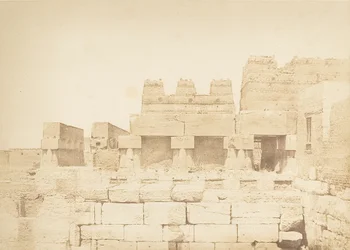Duiventillen gebouwd op de zuidelijke colonnade van het paleis van Amenophis III, in Luxor, Thebe, 1849-50