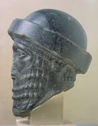 Koninklijk hoofd, bekend als Hoofd van Hammurabi, Susa, Iran, begin 2e millennium, ca. 1750 v.Chr.