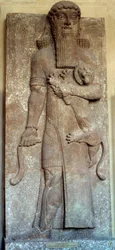 Mesopotamië: Standbeeld van Sargon die een leeuw bedwingt, ook wel Gilgamesh genoemd
