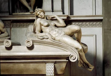 Allegorie van de Dageraad. Graf van Laurent II van Medicis. Marmeren sculptuur 1531