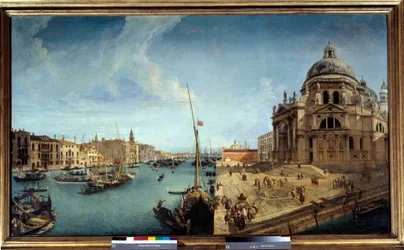 Uitzicht op de ingang van het Grote Kanaal en de Kerk van Salute in Venetië