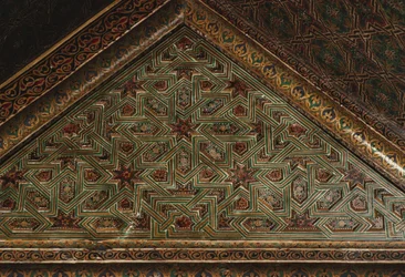 Kasbah van Thamiel glaoui, plafond detail (keramiek)