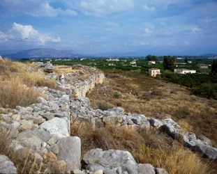 Ruïnes van de vesting van de citadel: locatie van de oude stad Tiryns, rond 1200 v.Chr. Griekenland