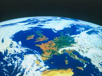 De aarde vanuit de ruimte - Europa gezien vanuit een satelliet, ca. jaren 1980