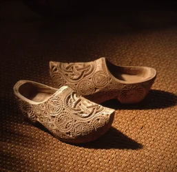 Nederlandse houten schoenen ook wel klompen genoemd