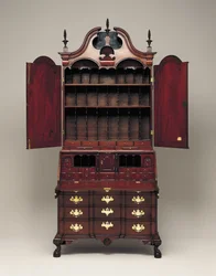 Bureau en boekenkast, ca. 1770-76