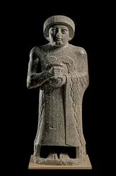 Sumerische kunst: Detail van het standbeeld van Gudea, prins van Lagash bekend als 