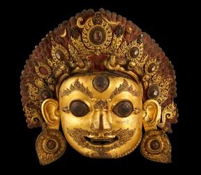 Hoofd van Bhairava, c.16e eeuw (beschilderd verguld koper en rotskristal)