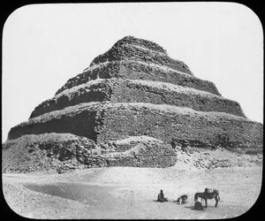 Getrapte piramide van koning Djoser, Saqqara, Egypte