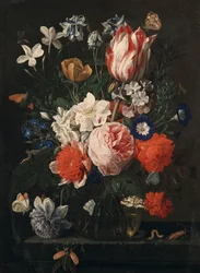 Een Roos, een Tulp, Winde en Andere Bloemen in een Glazen Vaas op een Stenen Rand