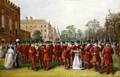 De parade van de Yeoman of the Guard bij Clarence House