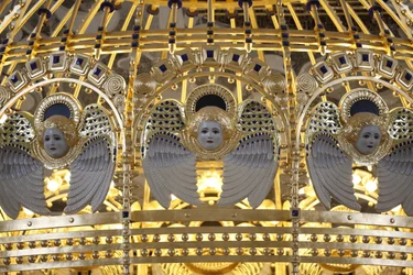 Engel in de Am Steinhof kerk (kerk Leopold), Wenen, Oostenrijk