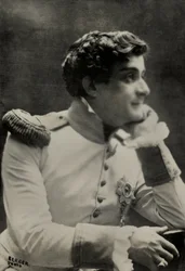 Portret van de Franse kunstenaar Edouard De Max ( 1869