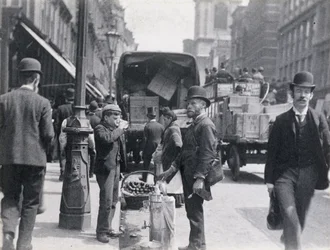 Sherbet of Waterseller in Cheapside, 1893