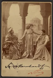 [Sarah Bernhardt als Gismonda].