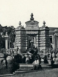 Fontein in de paleistuin, 1895