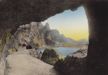 Japan, ca. 1912: Yabakei, Ohita-provincie