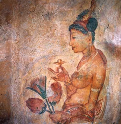 Apsaras, hemelse nimf die bloemen aanbiedt, fresco, versterkte citadel van Sigiriya (UNESCO Werelderfgoedlijst)