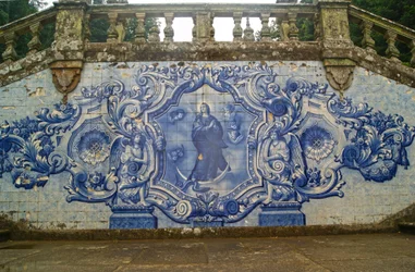 Decoratief paneel met de Maagd Maria die de slang verplettert, Lamego, Portugal. 1738