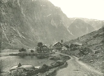 Telefoonstation en hotels, Gudvangen, Noorwegen, 1895