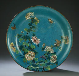 Een grote cloisonné emaille schaal, laat 18e eeuw