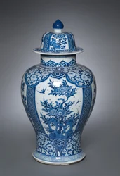 Vaas met Deksel, 1662-1722