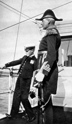 Prins Edward 1894-1972, de toekomstige koning Edward VIII, met Sir Charles Cust, 1908