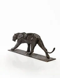 Panter lopend, achterpoot opgetild, c.1904 (gepatineerd brons)