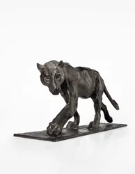 Panter lopend, achterpoot opgetild, c.1904