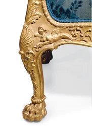 Een George III vergulde sofa