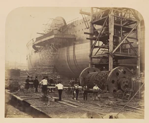 Mannen aan het Werk naast de Lanceerkettingen van de Great Eastern