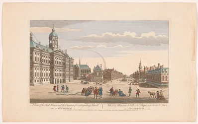 Gezicht op het Stadhuis te Amsterdam met brandweerlieden op de Dam