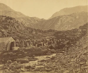 Bergen aan de voet van Llyn Ogwen, Wales