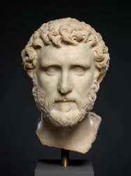 Marmeren portret van keizer Antoninus Pius, ca. 138-161 n.Chr. (marmer)