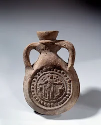 Romeinse kunst: Terracotta lofbulb met voet die een heilige voorstelt