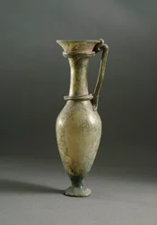 Romeinse kunst: glazen vaas uit Ampurias