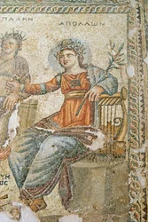 De Apollo en Marsyas mozaïek, detail van Plinius en Apollo, Huis van Aion, Paphos, Cyprus mozaïek