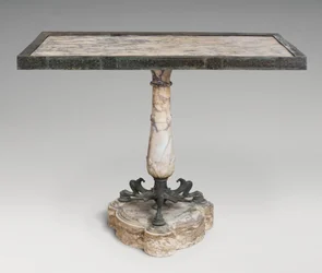 Marmeren en bronzen tafel
